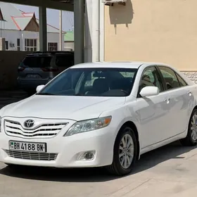 Toyota Camry 2010