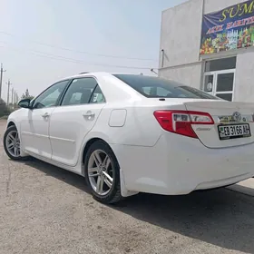 Toyota Camry 2012