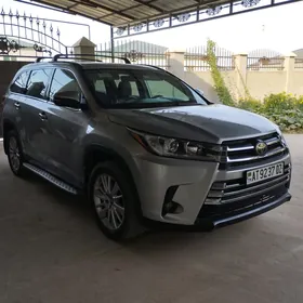 Toyota Highlander 2019