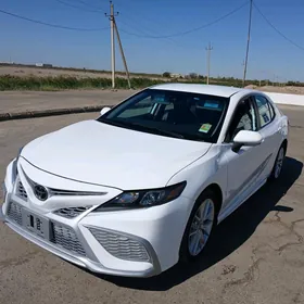 Toyota Camry 2022