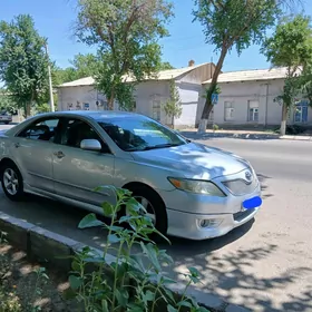 Toyota Camry 2011