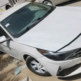 Hyundai Elantra 2021