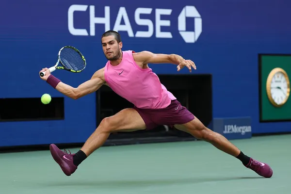 Sinner we Alkaras US Open-iň tituly we dünýäniň birinji raketkasy ady ugrunda göreşer