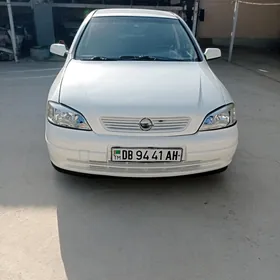 Opel Astra 2000