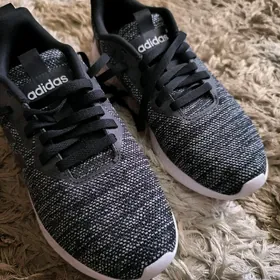 Orginal adidass 41.5 razmer