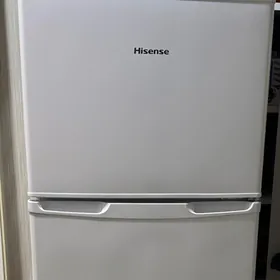 Hisense Haladilnik