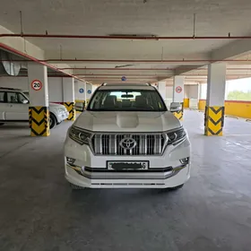 Toyota Land Cruiser Prado 2022