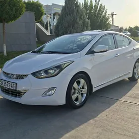 Hyundai Elantra 2012