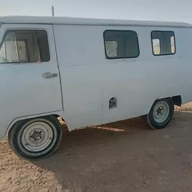 UAZ 452 1990