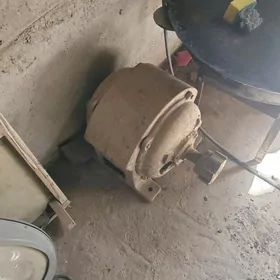 Elektro diwigetel Generator