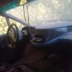 Toyota Previa 1994
