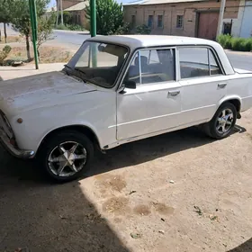 Lada 2104 1981