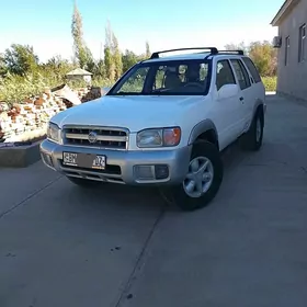 Nissan Pathfinder 2001