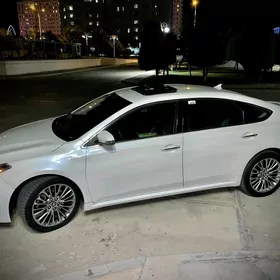 Toyota Avalon 2018