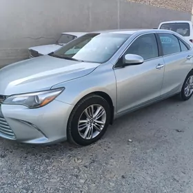 Toyota Camry 2017
