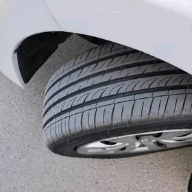 Corolla karolla teker  yili  2025