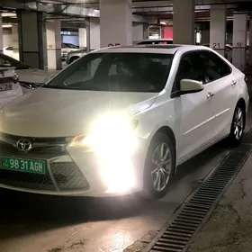 Toyota Camry 2017
