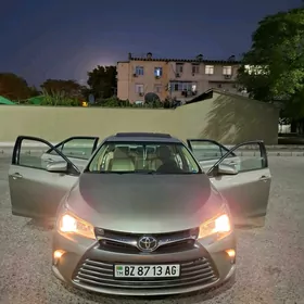 Toyota Camry 2015