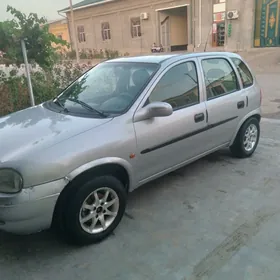 Opel Astra 2000