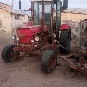 MTZ 80 2005