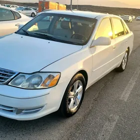 Toyota Avalon 2000