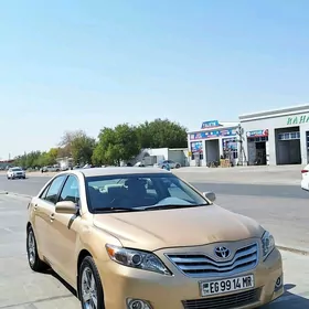Toyota Camry 2010