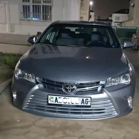 Toyota Camry 2017