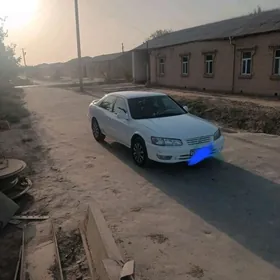Toyota Camry 2001