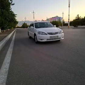 Toyota Camry 2004