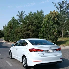 Hyundai Elantra 2017