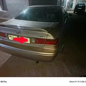 Toyota Avalon 1999