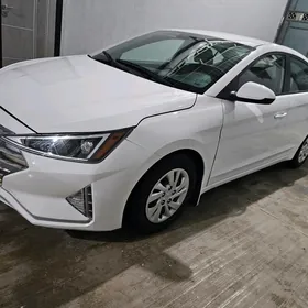 Hyundai Elantra 2020