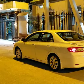 Toyota Corolla 2011