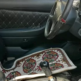 Toyota Avensis 2004