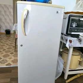 Холодильник LG