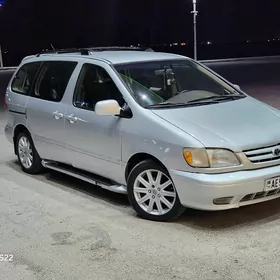 Toyota Sienna 2001