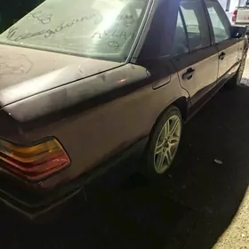 Mercedes-Benz 230E 1985