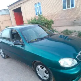 Daewoo Lanos 1998