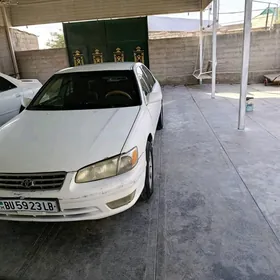 Toyota Camry 2000