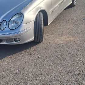 Mercedes-Benz E320 2003