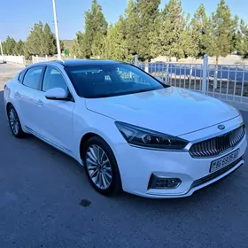 Kia Cadenza 2018