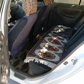 Toyota Echo 2003