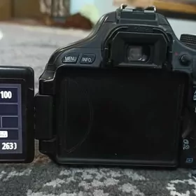 canon 600 D