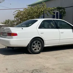 Toyota Camry 1998