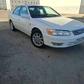 Toyota Camry 2000