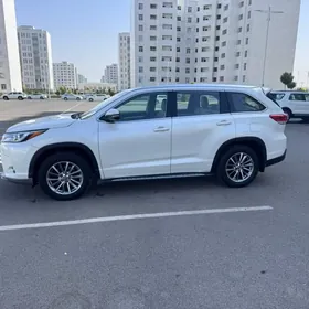 Toyota Highlander 2019