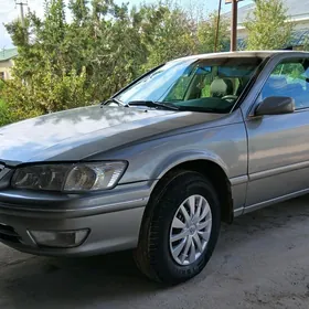 Toyota Camry 1999