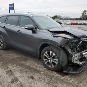 Toyota Highlander 2020