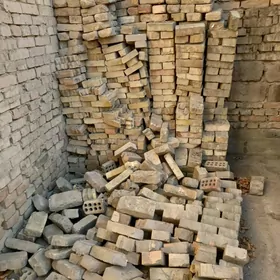кирпичи