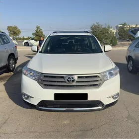 Toyota Highlander 2013